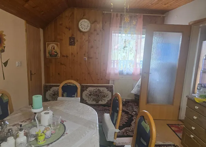 Ofta International Guests House Senovo