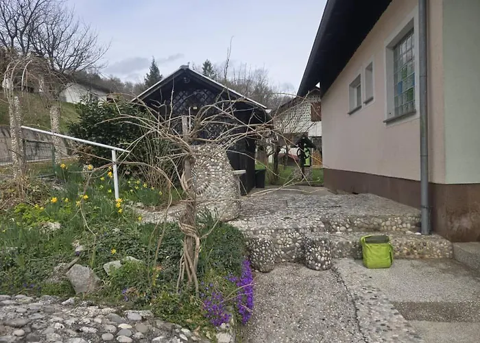 Appartement Ofta International Guests House Senovo