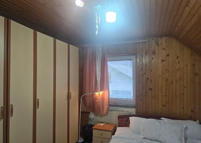 Ofta International Guests House Senovo